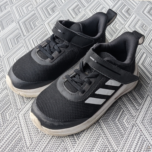 Boys Adidas Runners - Picture 1 of 3
